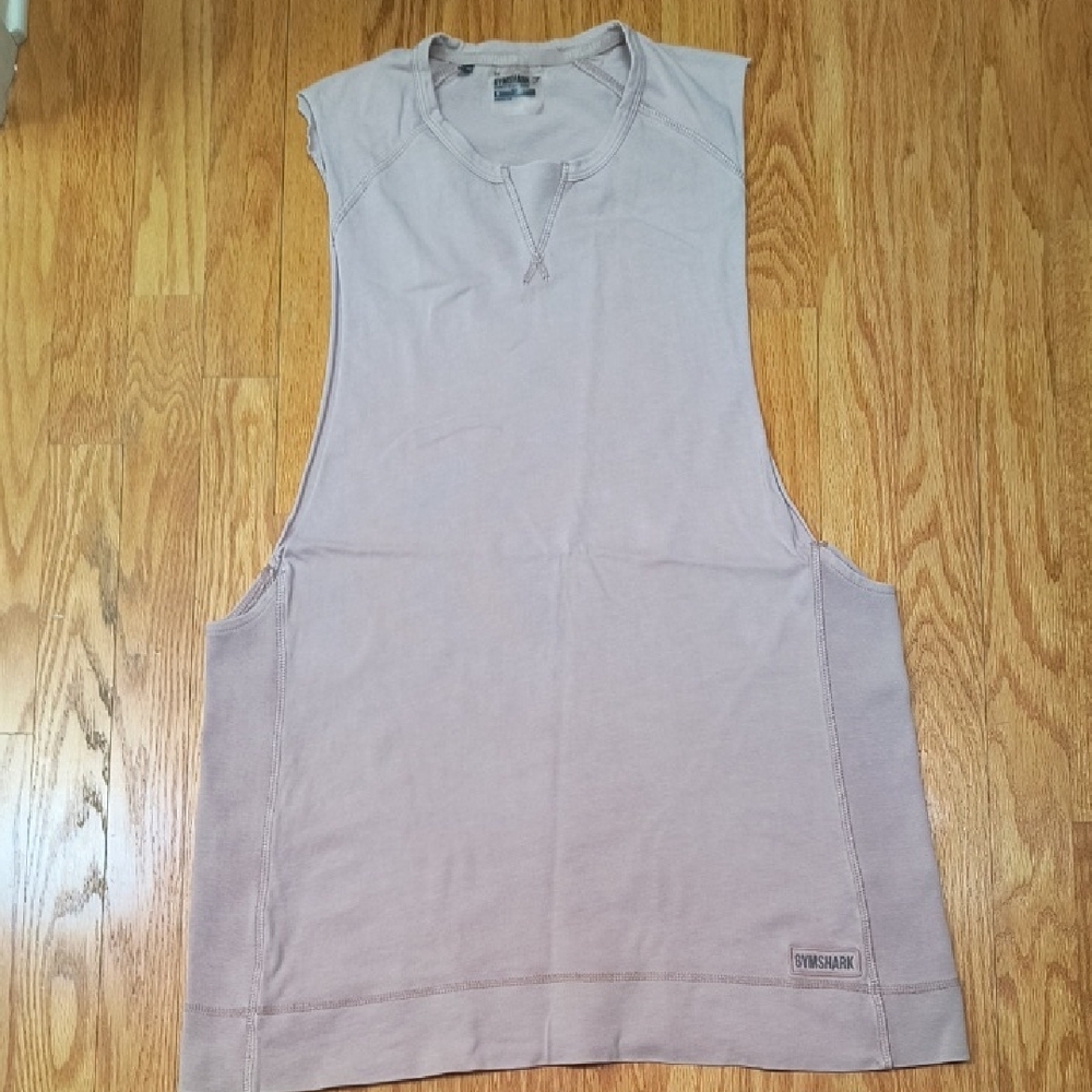 Sleeveless Gymshark Beige Top